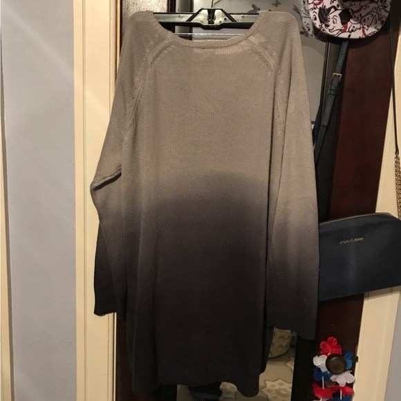 Torrid Disney Mickey Mouse Grey + Black Ombré Sweater / Sweatshirt / Jacket Sz 2 - Picture 7 of 7